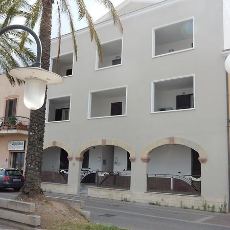 SantʼAntìoco Acasamia Sulla Laguna מראה חיצוני תמונה